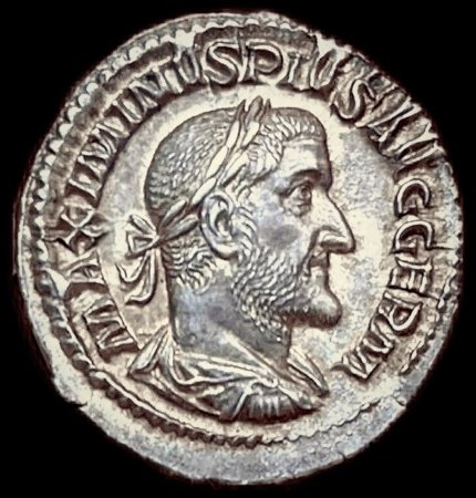 Denario de Maximino I alto imperio
