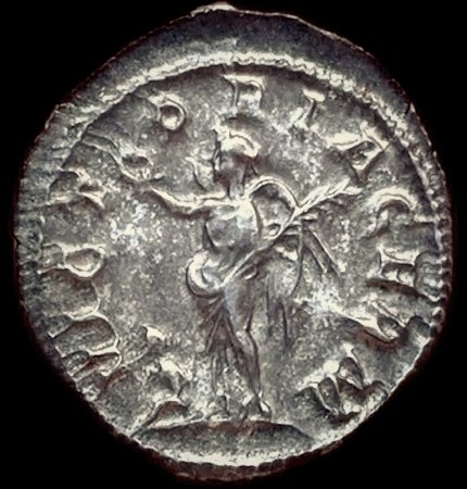Denario de Maximino I alto imperio